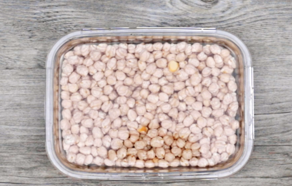 Cómo hacer escudella o cocido catalán. Receta tradicional paso a paso