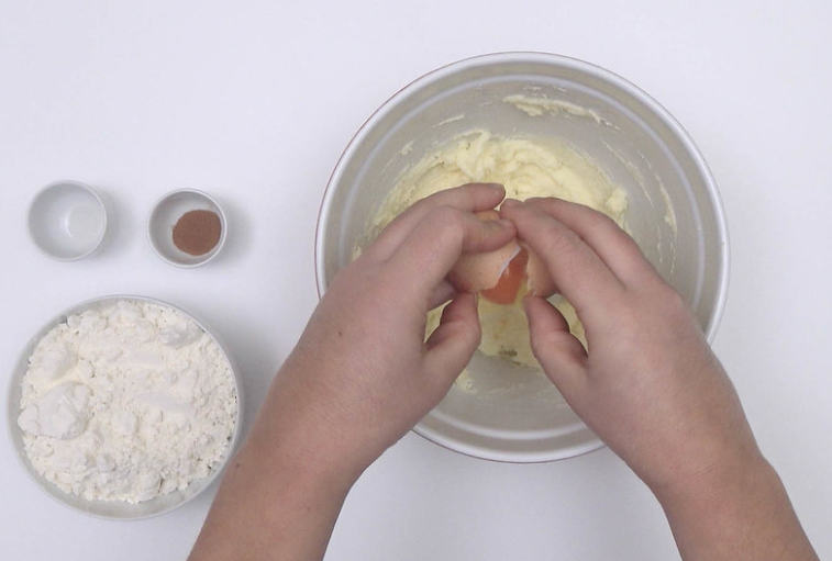 Cómo hacer galletas de canela y vainilla. Receta fácil para hacer esta Navidad