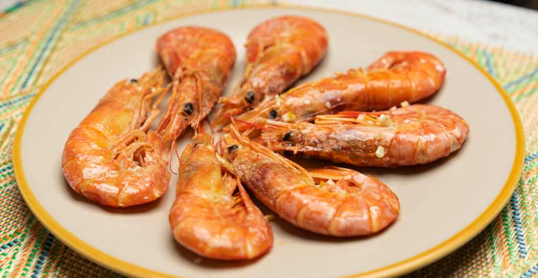 Cómo hacer unos gambones o langostinos al horno
