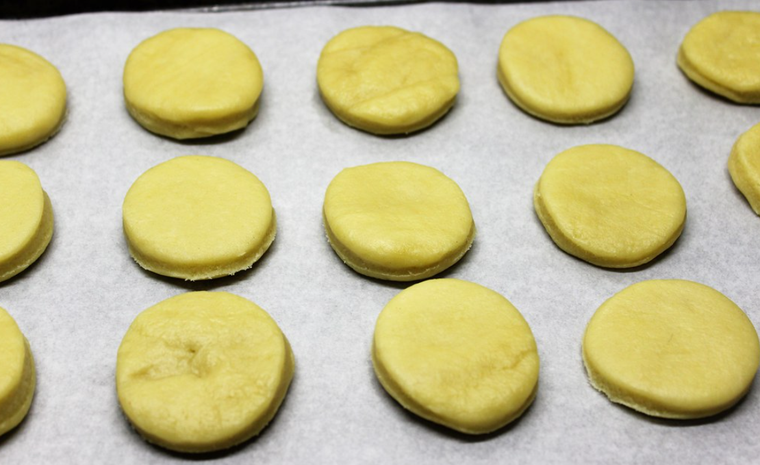 Cómo hacer mantecados blancos de azúcar. receta tradicional