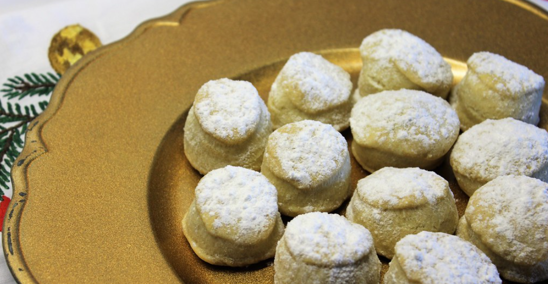 Cómo hacer mantecados blancos de azúcar. receta tradicional