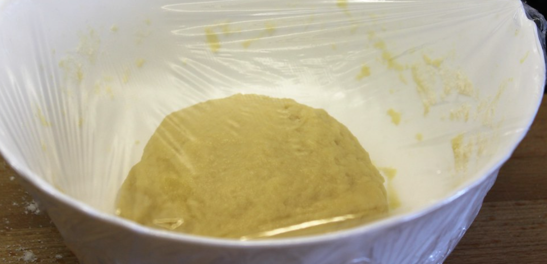 Cómo hacer mantecados blancos de azúcar. receta tradicional