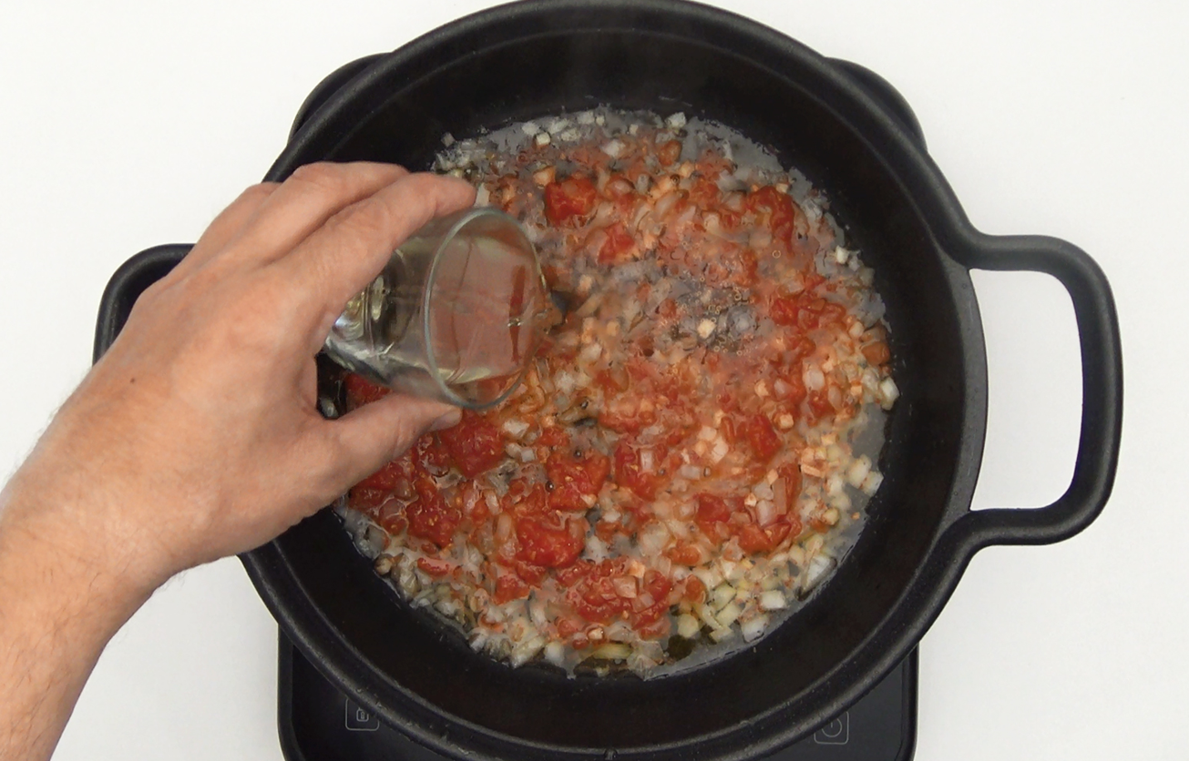 Rape en salsa de tomate y parmentier de patata