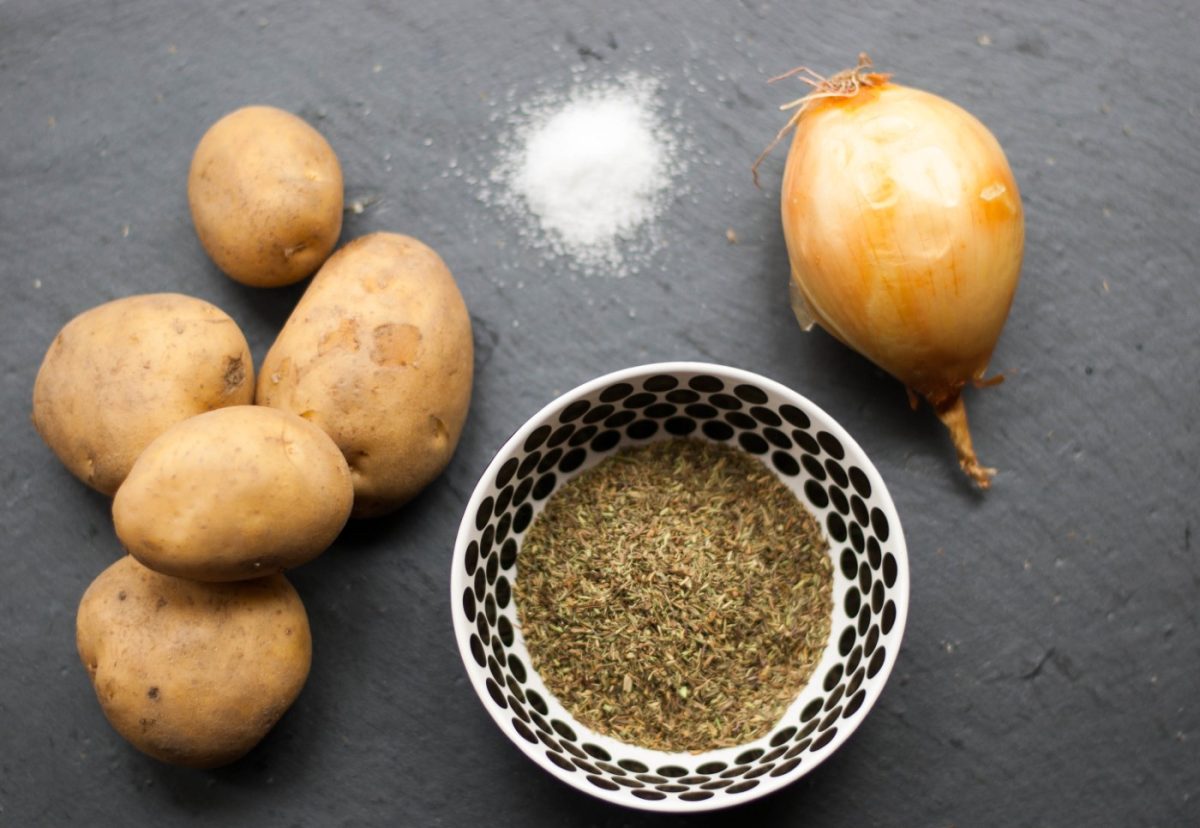 Ingredientes para la guarnición de rosti de patata