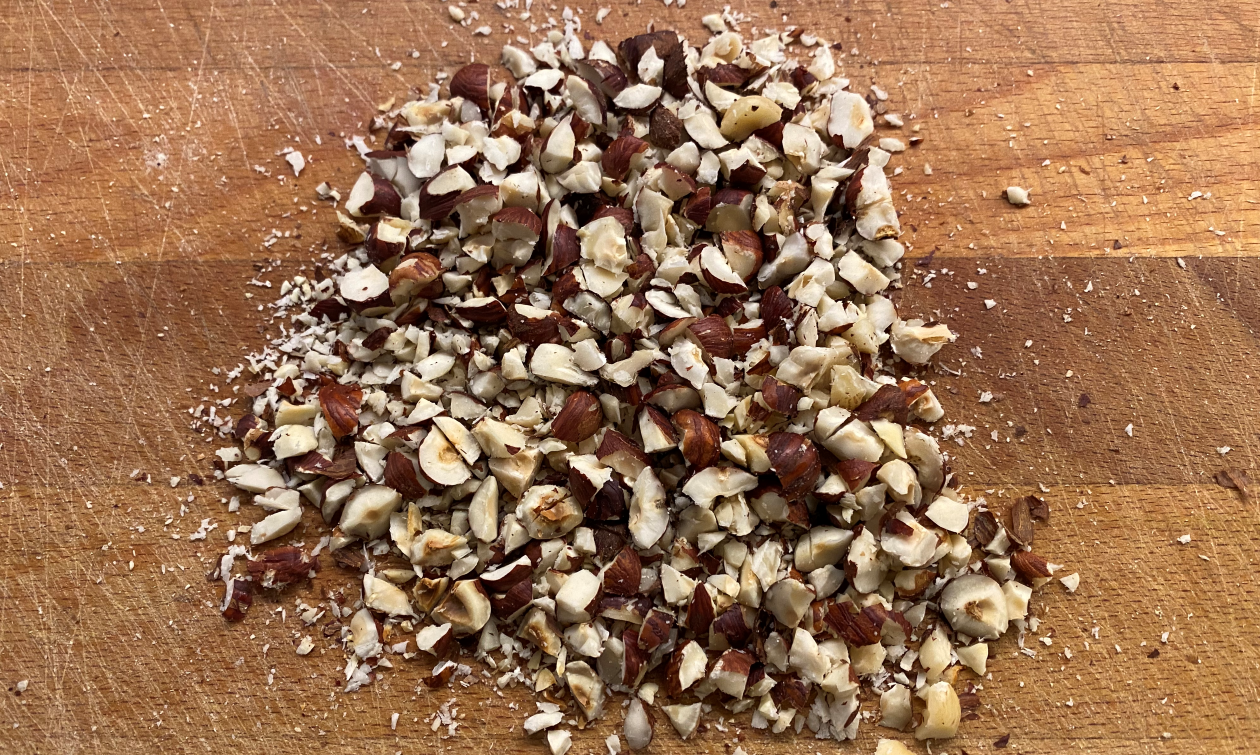 Rocas de chocolate y frutos secos. Postre fácil para Navidad