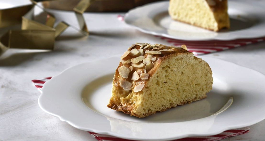 Roscón de Reyes casero sin gluten, deliciosamente esponjoso