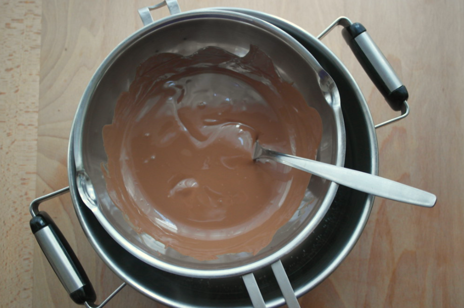 Turrón de chocolate casero, al estilo suchard