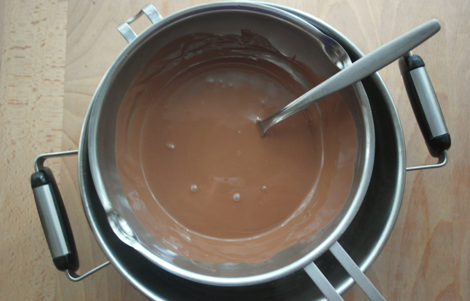 Turrón de chocolate casero, al estilo suchard