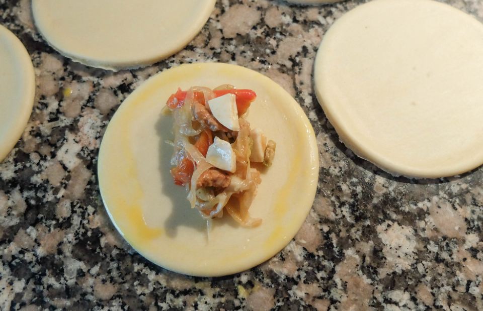 Empanadas criollas o empanadas argentinas de carne