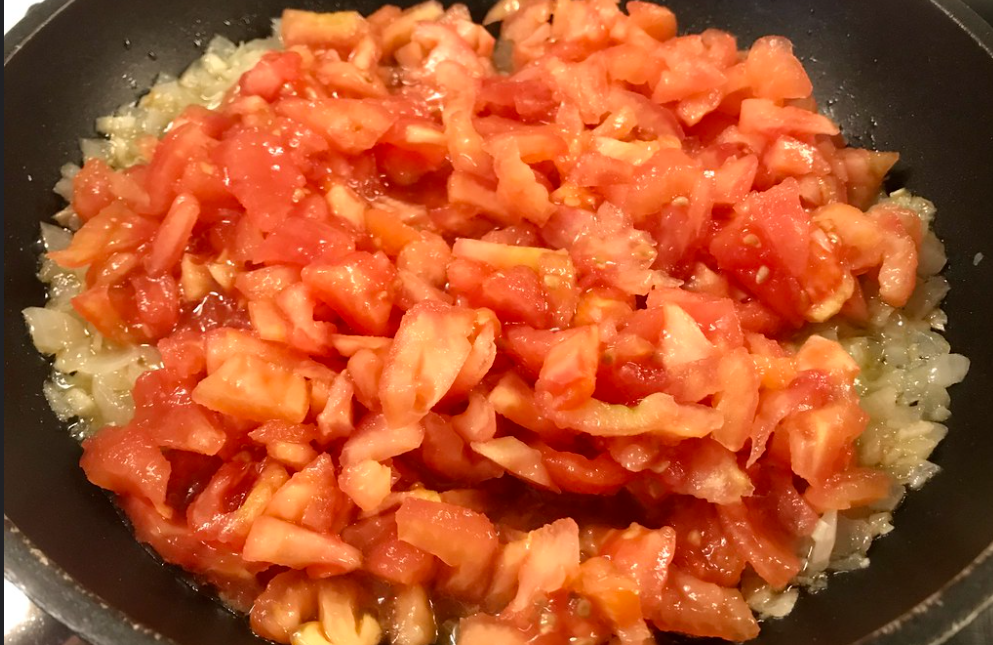 Huevos a la flamenca. Receta sana, sabrosa y barata