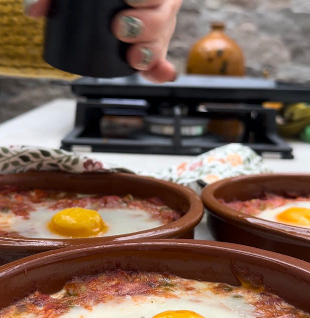 Huevos al plato. La receta tradicional más fácil