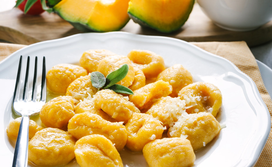 Ñoquis de calabaza. Receta italiana de pasta fresca paso a paso