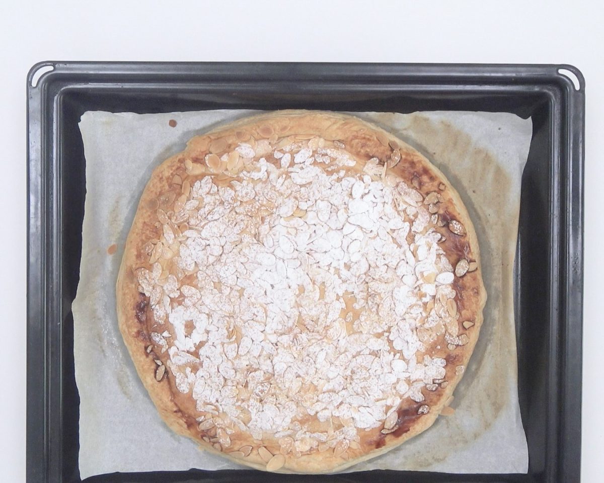 Panchineta o Pantxineta con crema pastelera. Postre vasco fácil y rico