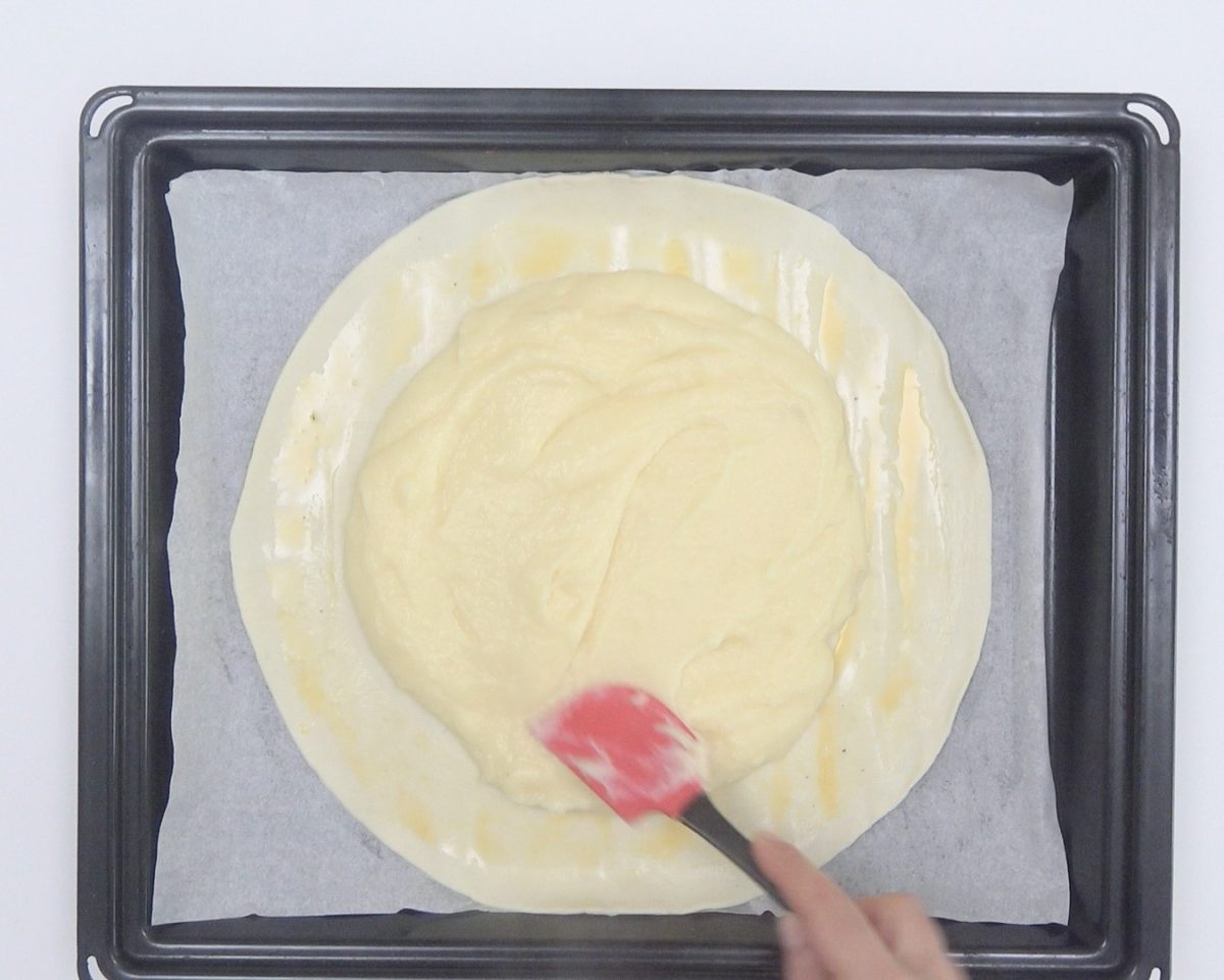 Panchineta o Pantxineta con crema pastelera. Postre vasco fácil y rico