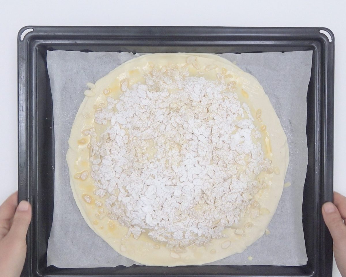 Panchineta o Pantxineta con crema pastelera. Postre vasco fácil y rico