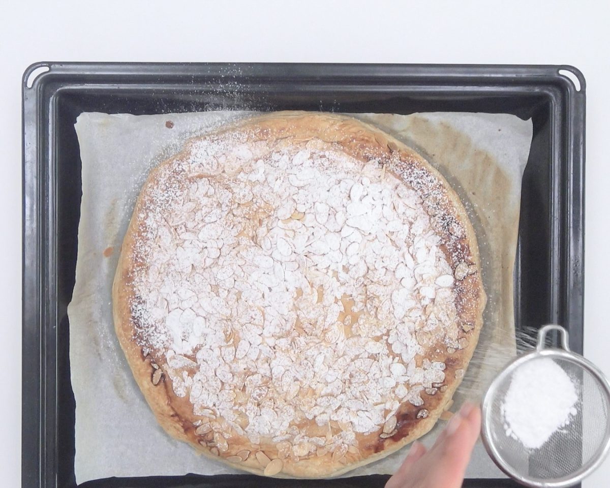 Panchineta o Pantxineta con crema pastelera. Postre vasco fácil y rico