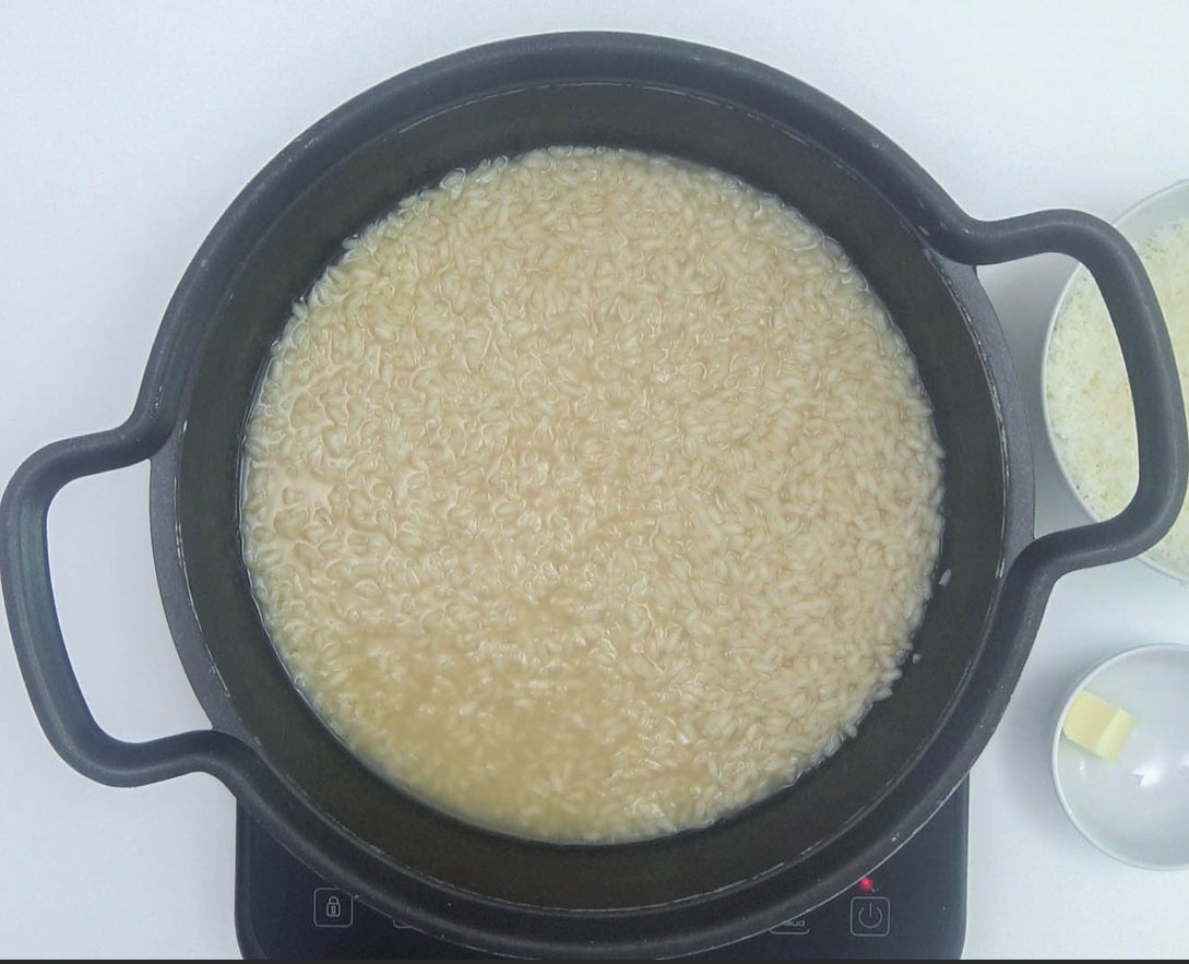 Risotto alla parmigiana o risotto a la parmesana