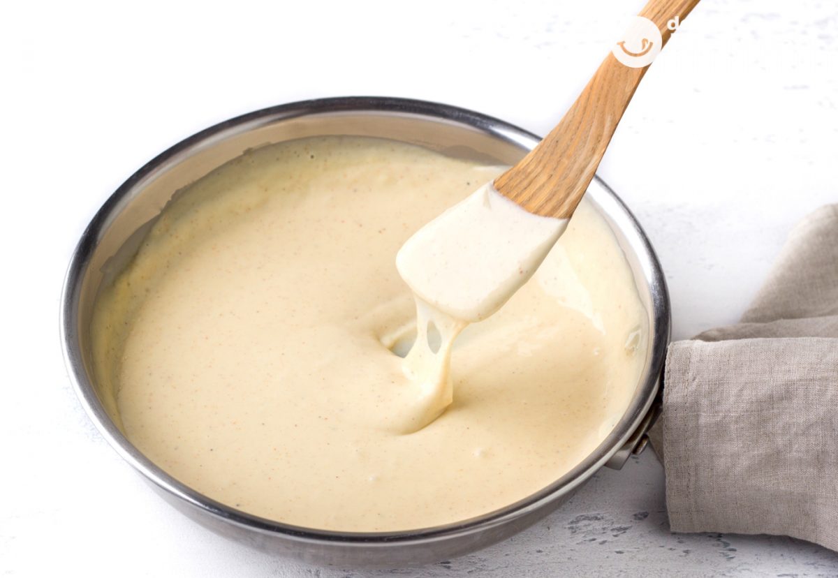 Salsa Mornay. Receta deliciosa de una versión de la bechamel
