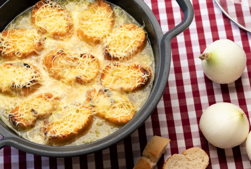 Sopa de cebolla. Receta tradicional francesa