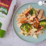 Wok vegetariano de arroz con tofu