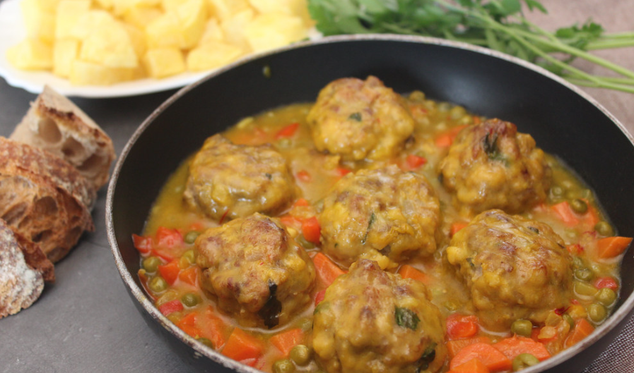 Receta de albóndigas en salsa: presentación final