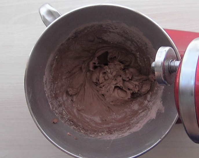 El bizcocho de chocolate irresistible que tienes que probar sí o sí