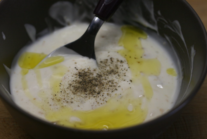 Faláfel casero con salsa de yogur, la receta auténtica y sencilla