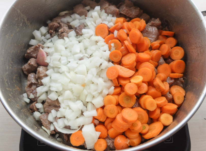 Guiso de carne de la abuela lucrecia
