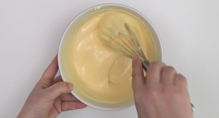 Receta de tiramisú: resultado final de la mezcla de crema y queso