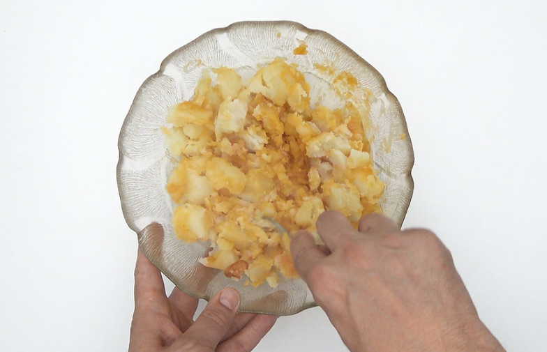 Patatas revolconas, meneás o removidas
