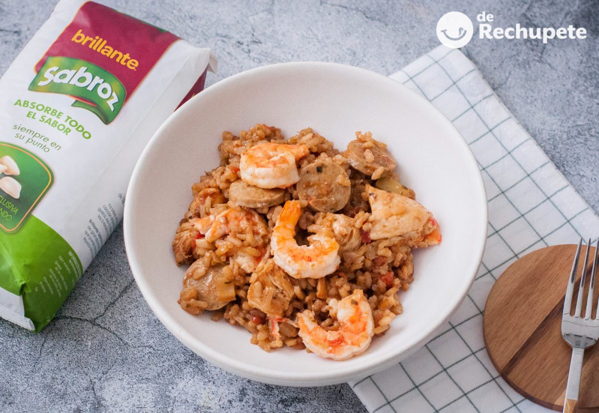 Arroz Jambalaya. Receta tradicional de la cocina criolla