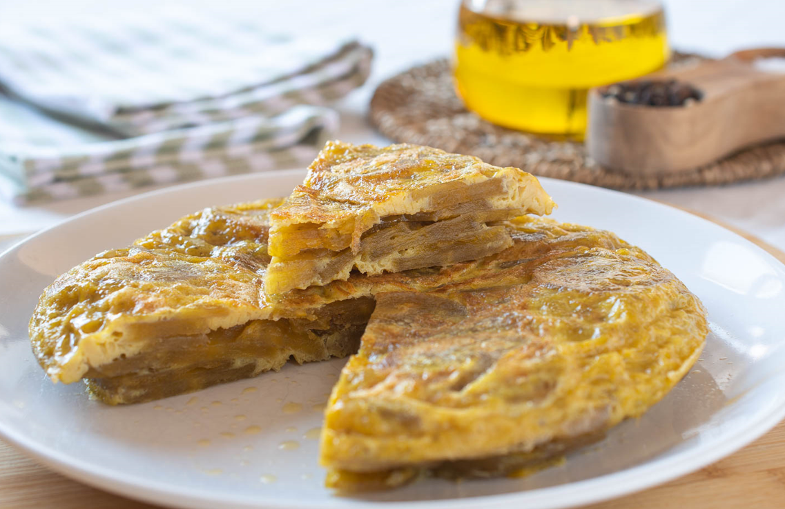 Tortilla de plátano macho. Una tortilla colombiana perfecta para desayunar