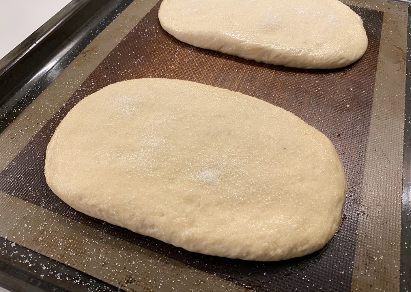 Coca de forner o coca de pan dulce. Receta tradicional paso a paso