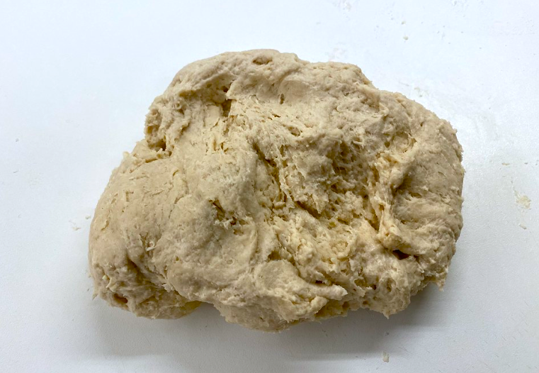 Coca de forner o coca de pan dulce. Receta tradicional paso a paso