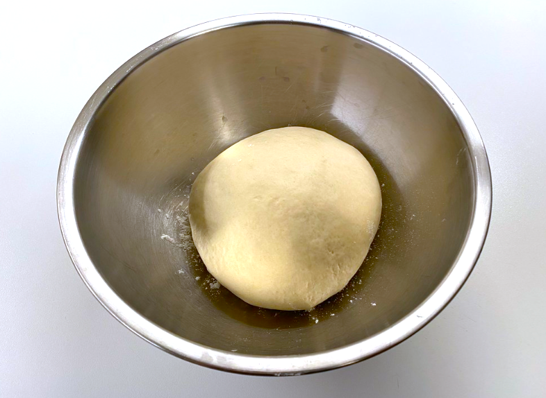 Coca de forner o coca de pan dulce. Receta tradicional paso a paso