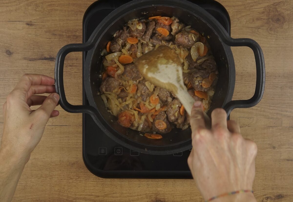 Estofado de carne con cerveza Guinness