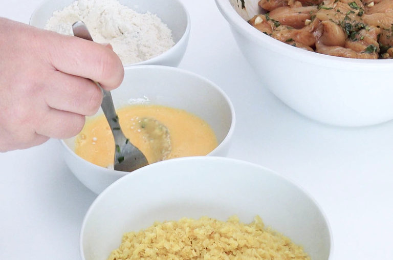 Fingers o tiras crujientes de pollo. Hechas en horno y freidora de aire
