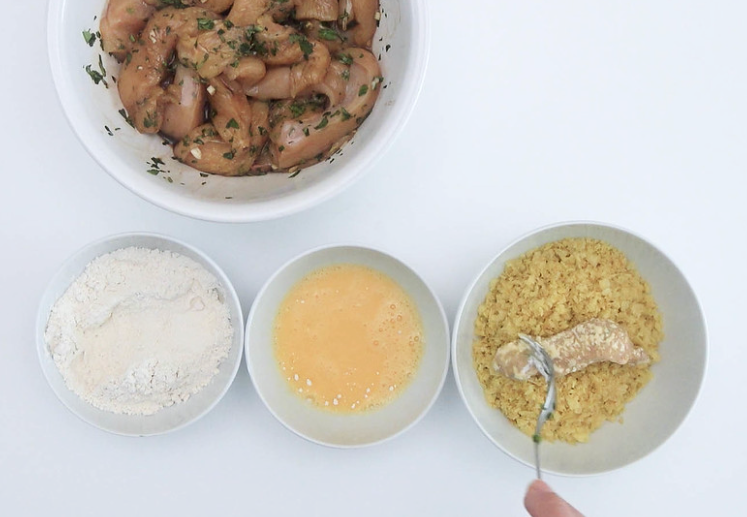 Fingers o tiras crujientes de pollo. Hechas en horno y freidora de aire