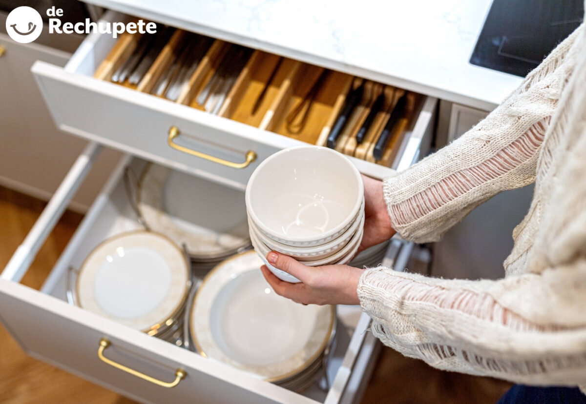 Trucos para aumentar la capacidad de almacenaje de tu cocina