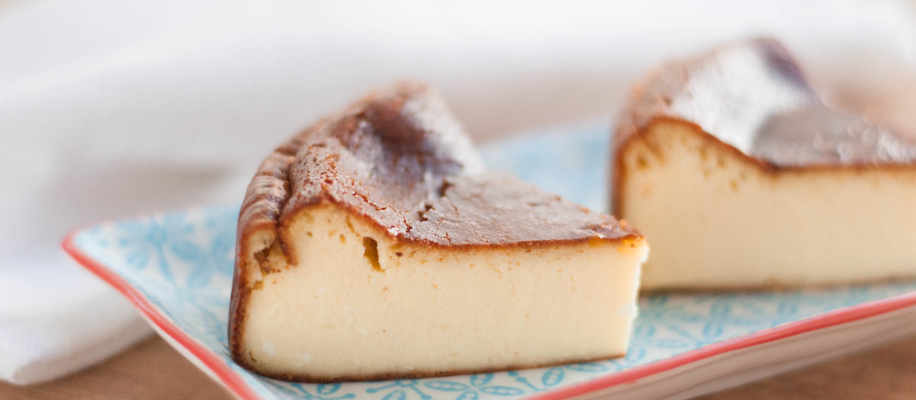 Tarta de queso al horno súper fácil que siempre sale bien
