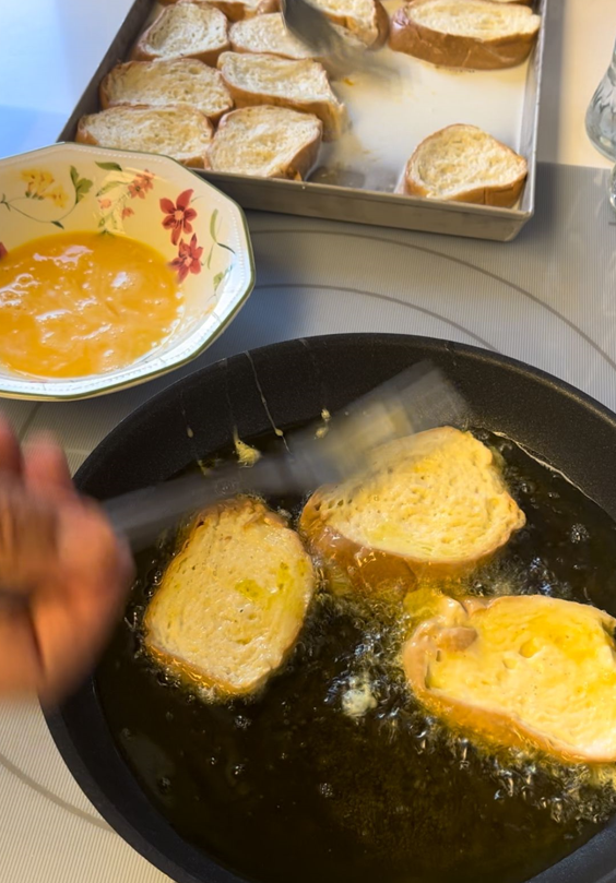 Cómo hacer torrijas caseras - Paso 10: freír las torrijas