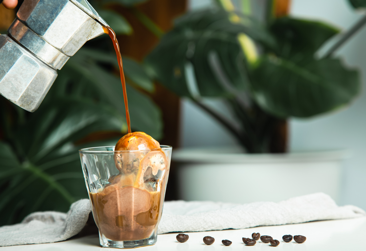 Cómo hacer un Affogato. El postre italiano de café y helado