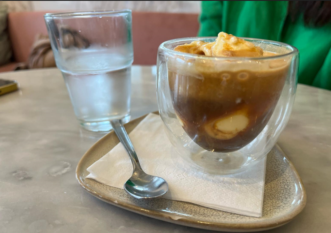Cómo hacer un Affogato. El postre italiano de café y helado