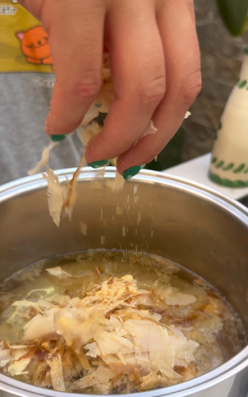 Caldo dashi. La sopa asiática con sabor a umami