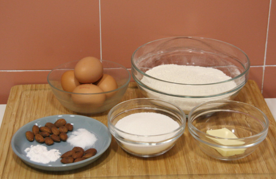 Cantucci o galletas italianas de almendra