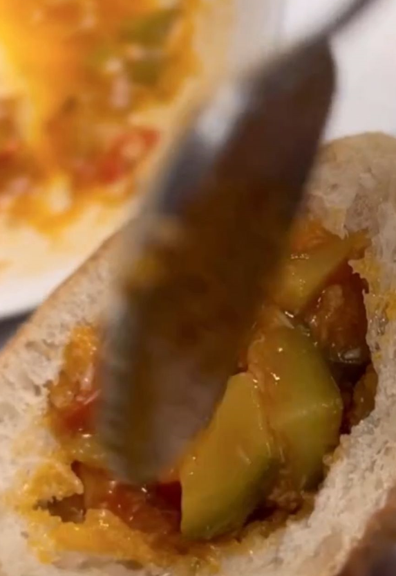 Pepitos valencianos. Panecillos rellenos de atún y pisto