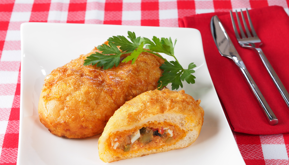 Pepitos valencianos. Panecillos rellenos de atún y pisto