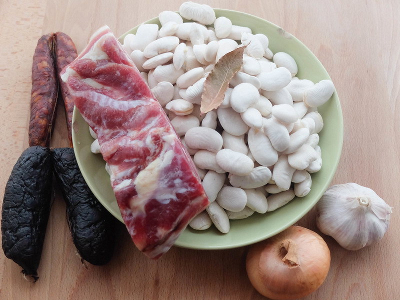 Fabada asturiana en olla express