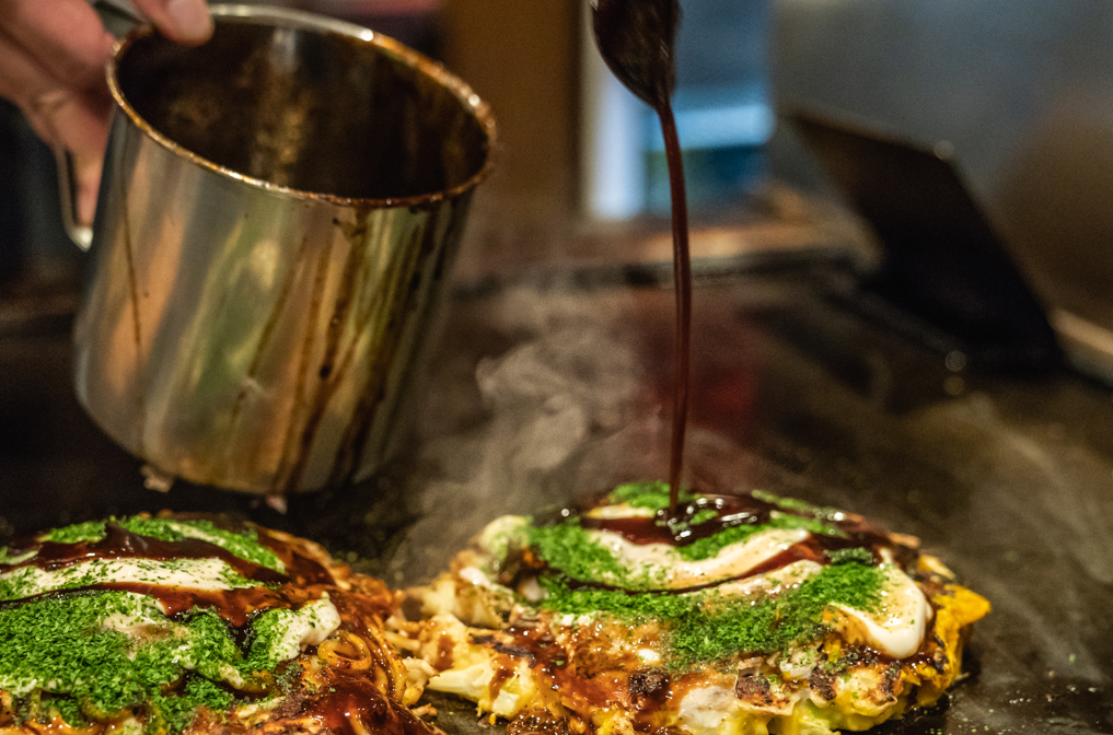 Cómo hacer la salsa Okonomiyaki para acompañar la tortilla japonesa