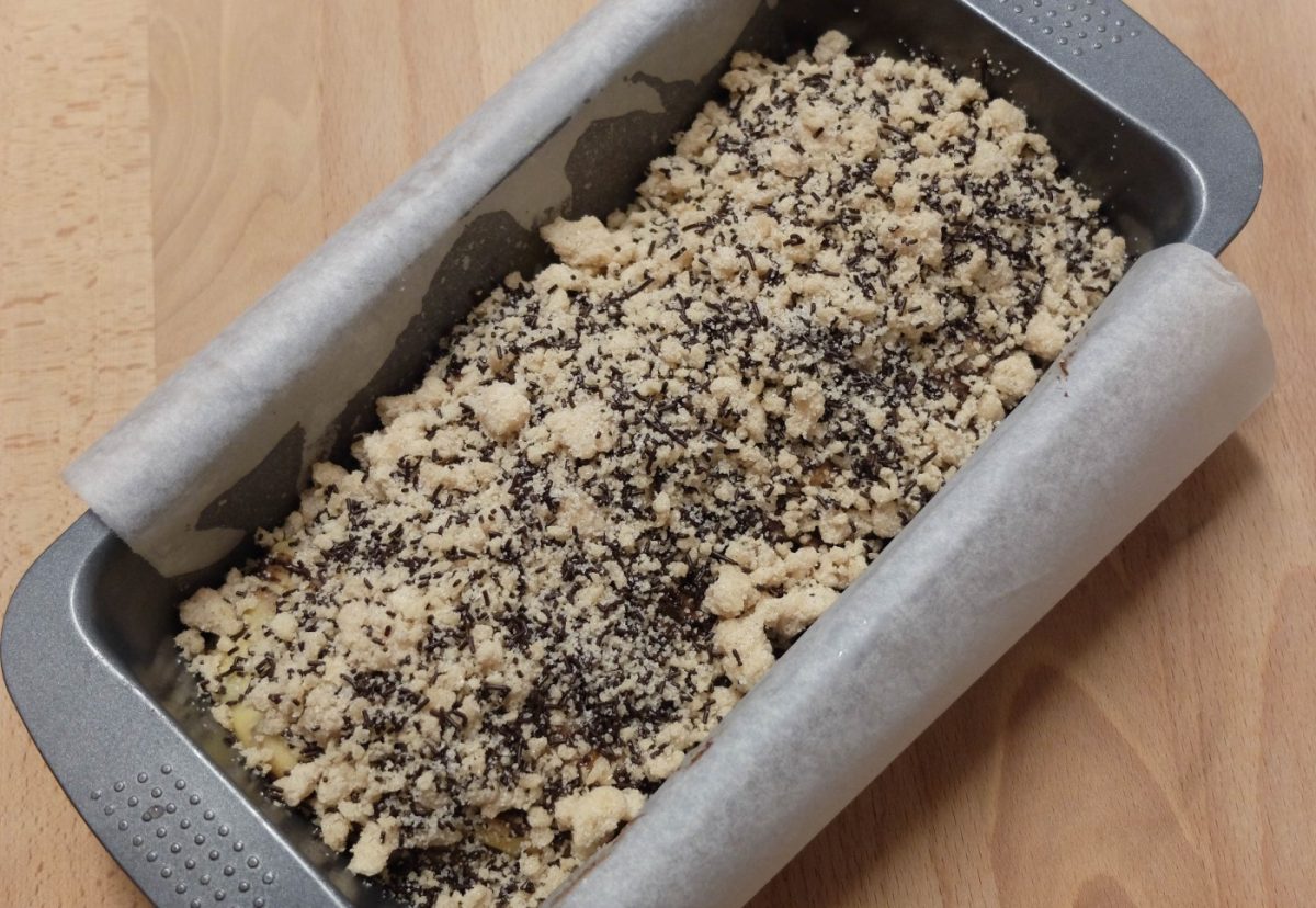 Babka de chocolate. Pastel tradicional con streusel crujiente